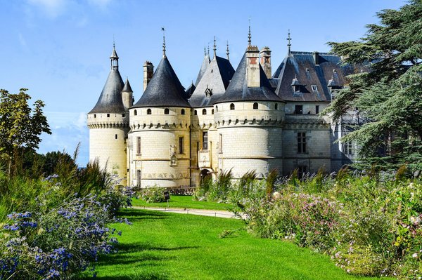 Comment organiser un voyage pour explorer les châteaux de la vallée de la Loire, France?
